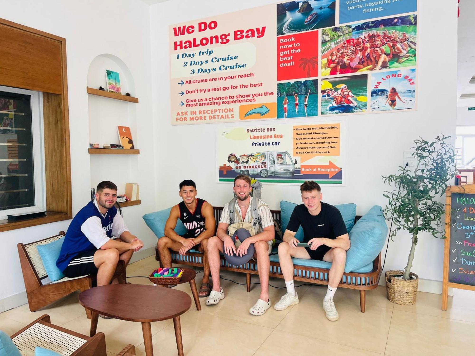 The Light Hostel Ha Long Eksteriør bilde